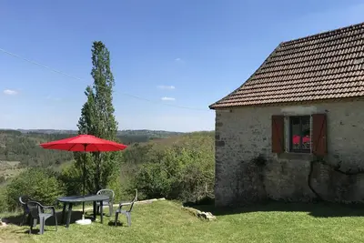 Image de Maison en pierre pour 5, en pleine campagne