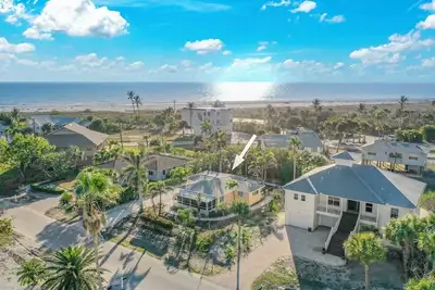 Image de Peace, Love & Shells: Cute Beach Cottage Near Gulf