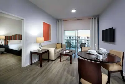 Image de 2br Pool View Suite Near Walt Disney World Resort