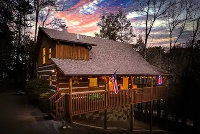 Image de Great value! | Hot Tub |Gorgeous Views