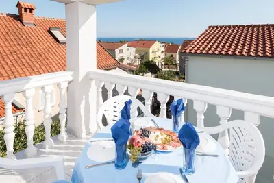 Image de One-Bedroom Holiday Apartment Papica in Orebić