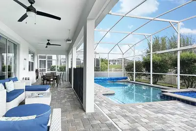 Image de 8br Retreat at Luxury Resort Near Disney and Golfing - Moon Valley Villa