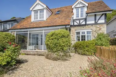 Image de Woodstock - Deux Chambres Maison, Couchages 4