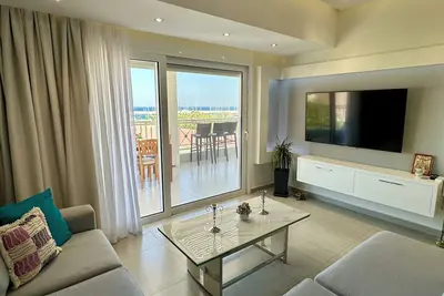 Image de Luxurious Apartment with a sea view balcony in the N. Rhodes Yachting Marina Area