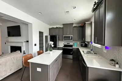 Image de Charming 2-bedroom townhome with office and WiFi in quiet Conyers neighborhood