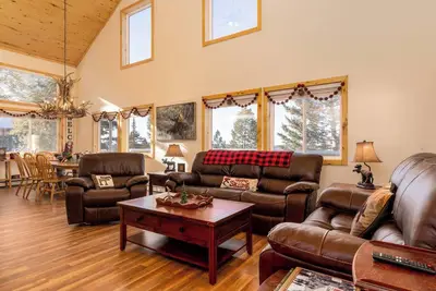 Image de Lakeview Getaway at Georgetown Lake with Hot Tub!