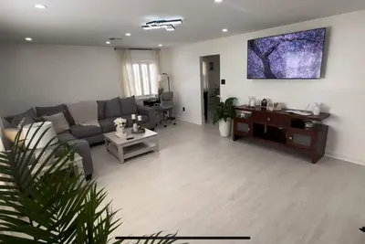 Image de Beautiful home in Kenner, La, 6 min to Msy Airport