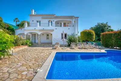 Image de Villa Friesland - maison spacieuse dans un environnement très calme