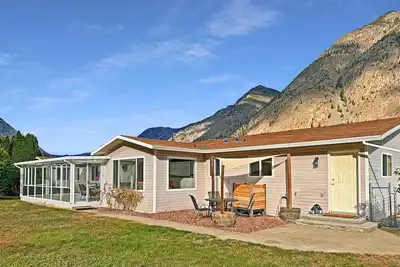 Image de Blush Bliss – A Peaceful Vineyard Escape