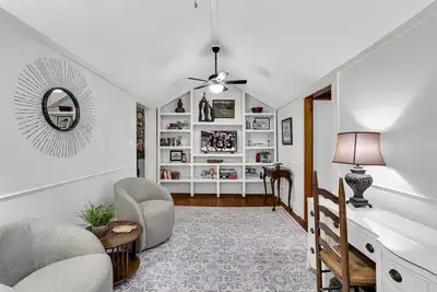 Image de Monty's Place by OneHometown Getaways