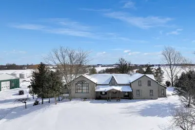 Image de Charming Rustic Farmhouse