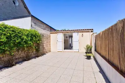 Image de L'atypique, terrasse 150m plage