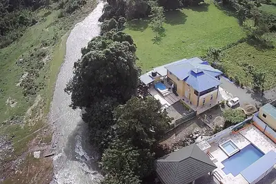 Image de Charming 4-bedroom villa with Ac in all bedrooms in gorgeous Jarabacoa Dom. Rep