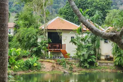 Lakeside Private Cozy 1 Bedroom Villa