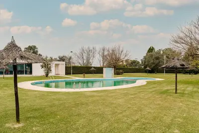 Image de Villa 'Paradise' avec vue sur la mer, piscine partagée et Wi-Fi