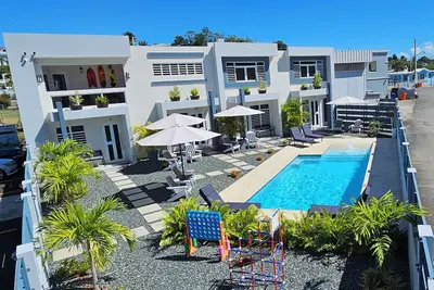 Pool+Walk to Beach+Fast Wifi+Coffee Station+Located in Rincón's Touristic Heart