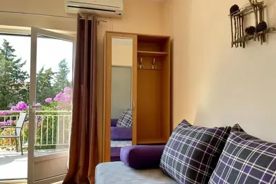 Image de Appartement de trois chambres avec la terrasse Novalja, Pag (A-23808-a)