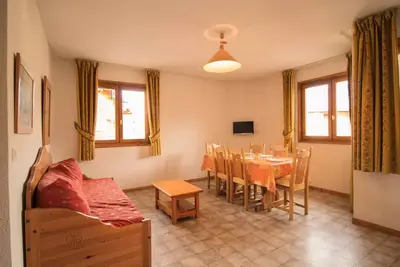 Image de Com330m : Appartement dans quartier calme proche des navettes gratuites et de la piscine