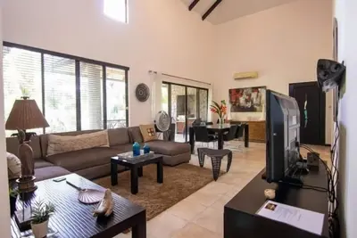 Image de Appartement en résidence · Coco · ★4, 60 · 3 chambres · 3 lits · 2 salles de bain