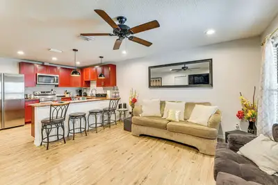 Image de 4 Mi to Bradenton Riverwalk: Cozy Home w/ Grill!