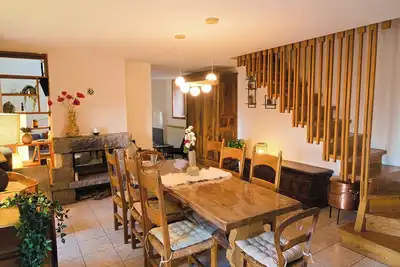 Image de Maison chaleureuse à la montagne idéale pour se retrouver en famille, entre amis