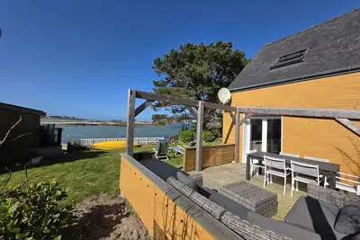 Image de Charmante maison avec vue imprenable sur la mer et accès direct plage