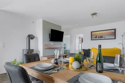 Image de Octopus Garden - Infrared Sauna, Wood-Burning Stove, Washing Machine, Terrace