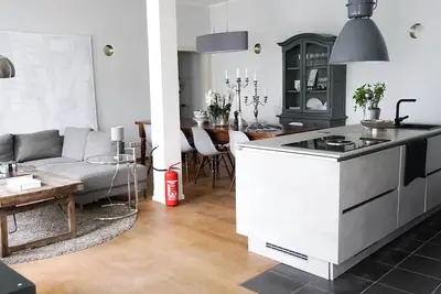 Image de Stylish boutique loft Düsseldorf City for up to 6 people