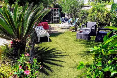 Image de Vac mer Var. Loue T2. 80m2 dans aile de villa 4/5 pers à la Londe les Maures.