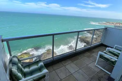 Image de Oceanfront 3br with Balcony & View - Gua001