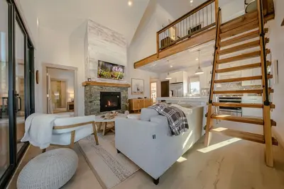 Image de Wilderness Club Nest – Private Hot Tub | Forest View