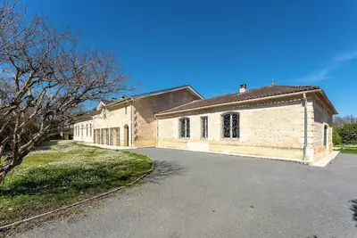 Image de Jolie propriété  à la campagne à 20 minutes de Bordeaux