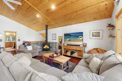 Image de Alpine Gem | Near Homewood Mountain!