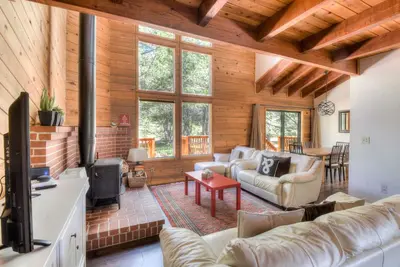 Image de Northwoods Hangout | Near Tahoe Donner