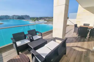 Image de Baia Kristal Charming 2-bedroom apartment  lagoon view