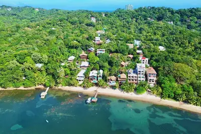 Image de Casa Nirvana Apartment @ Turtle Beach, West Bay Rd