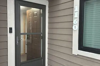 Cozy 2-bedroom condo with WiFi, Ac in enchanting Hidden Valley