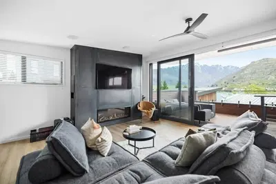 Image de Kohatu Ora | Lake and mountain views