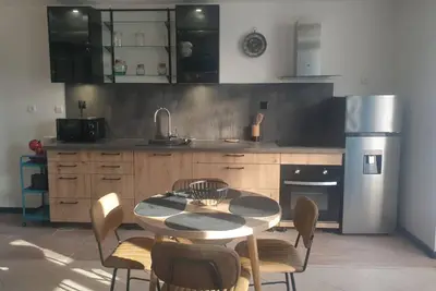 Image de Appartement Napoléon – Confort et Terrasse, Idéal pour Curistes et Familles à Saint-Genis