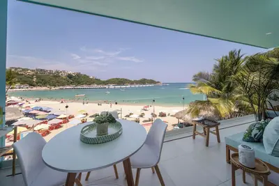 Image de Beachfront condo in the beautiful bay of Santa Cruz - your ultimate vacay awaits