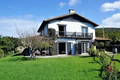 Image de Ocean House (Arnuero - Isla - Noja) with garden