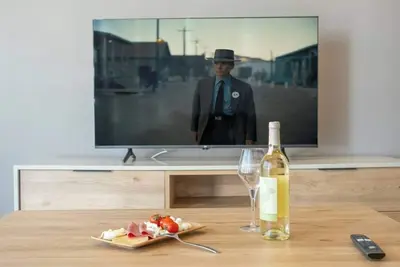 Image de 2 Bedroom Luxurious Apartment with Pools, Spa, Gym, free parking