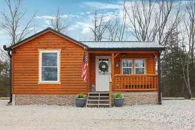 Image de Private Cabin - Hiking. Getaway. Near the Ark. No Cleaning Fees