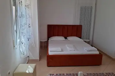 Image de Apartment in front of bus stop, in main street of Tirana