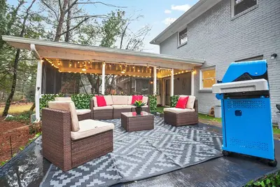 Image de Charming Retreat 20 Mins from Atl – Pet Friendly
