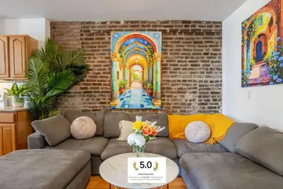 Prime Location | Gorgeous 4br Downtown Mtl