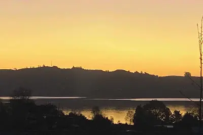 Image de Your Home Away from Home – Kick Back & Relax in Style