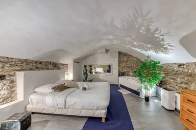 Image de GuestReady - Confort dans le Vieux Lyon pour 4