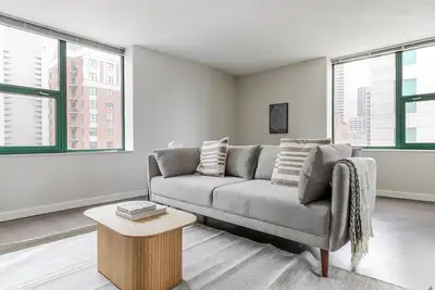 Image de Blueground | River North, pool & gym, nr Mart