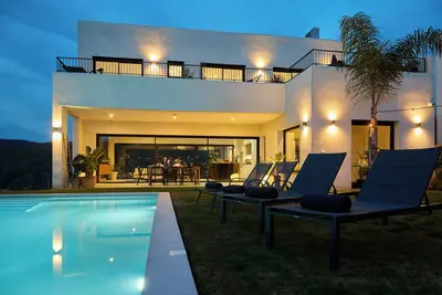 Image de Villa Casa Selva – Luxe et Nature à 7 minutes en voiture de Sitges